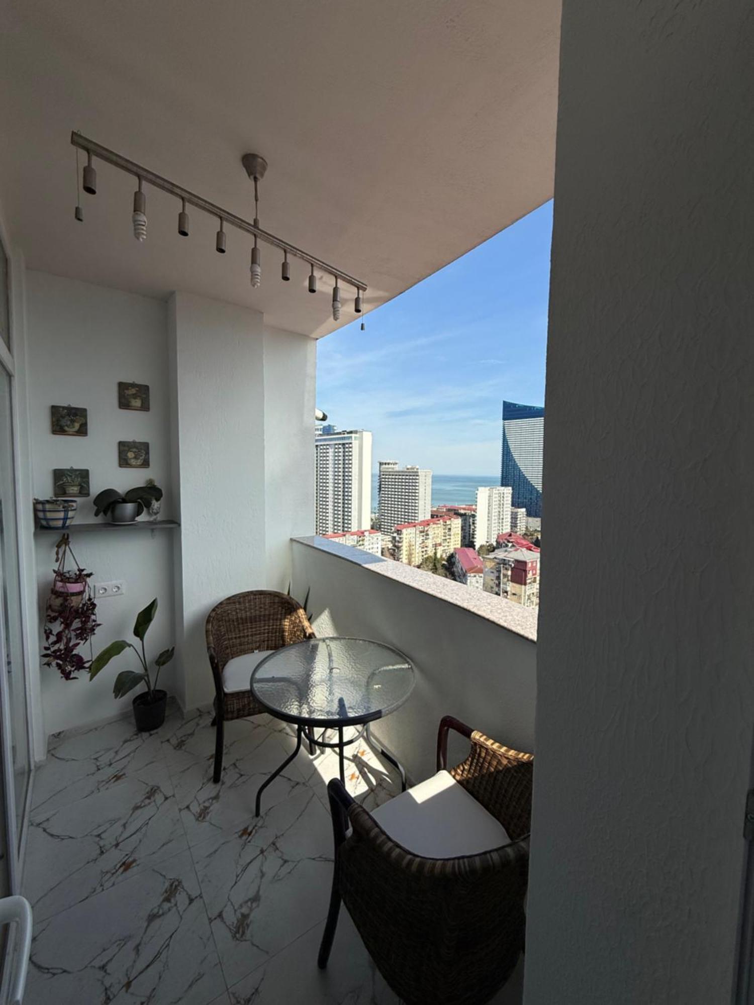 Tamuna'S Cozy Apartment Batumi Kültér fotó